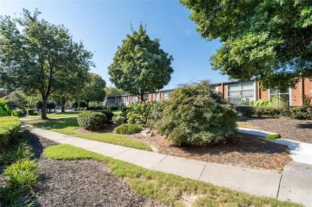 5200 Peachtree Road 2114, Chamblee, GA 30341