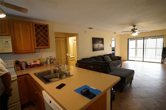26485 RAMPART BOULEVARD D21, Punta Gorda, FL 33983