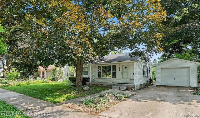 2105 Charlton Avenue, Ann Arbor, MI 48103