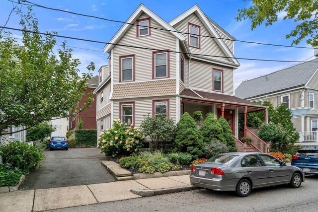 82 Tuttle St 1, Boston, MA 02125