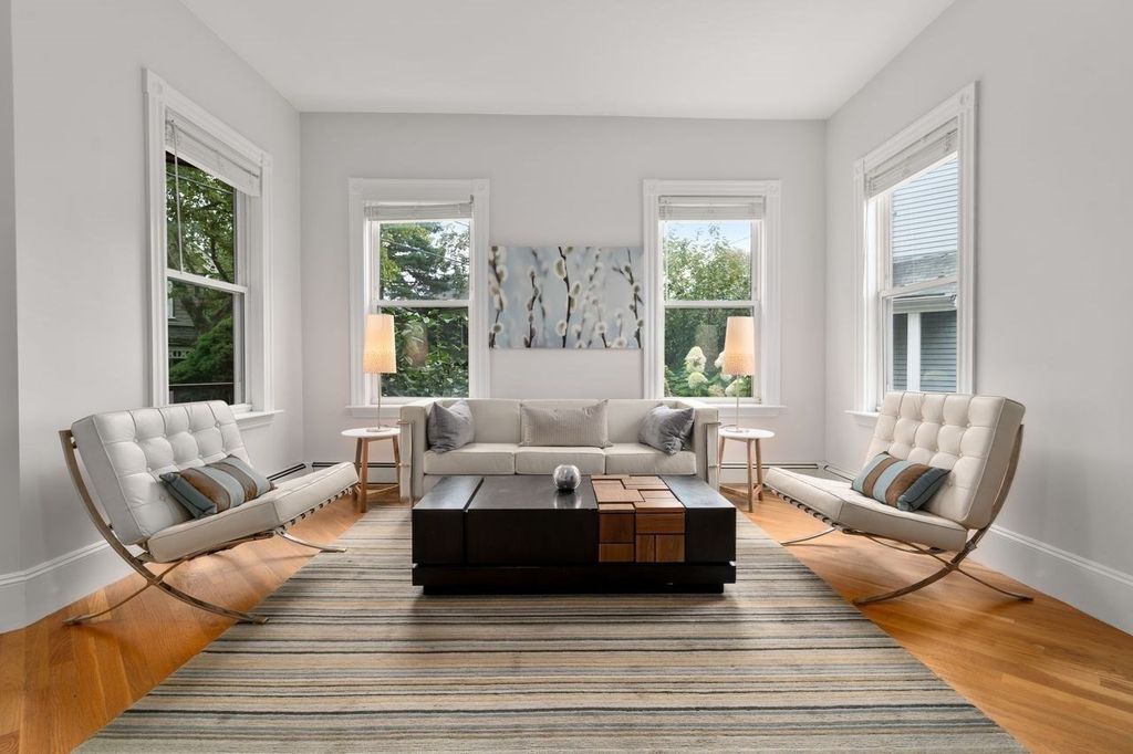 82 Tuttle St 1, Boston, MA 02125