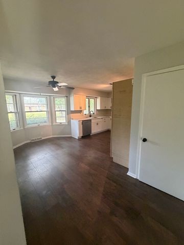 4576 Pepper Drive, Rockford, IL 61114