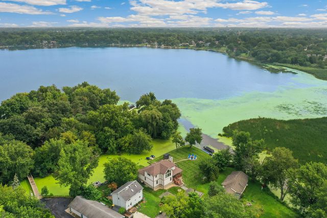 25138 W Lake Avenue, Ingleside, IL 60041