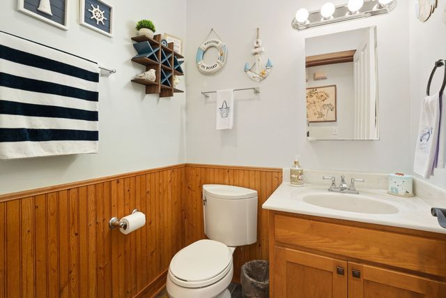 25138 W Lake Avenue, Ingleside, IL 60041