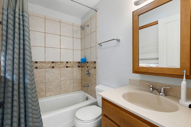 25138 W Lake Avenue, Ingleside, IL 60041