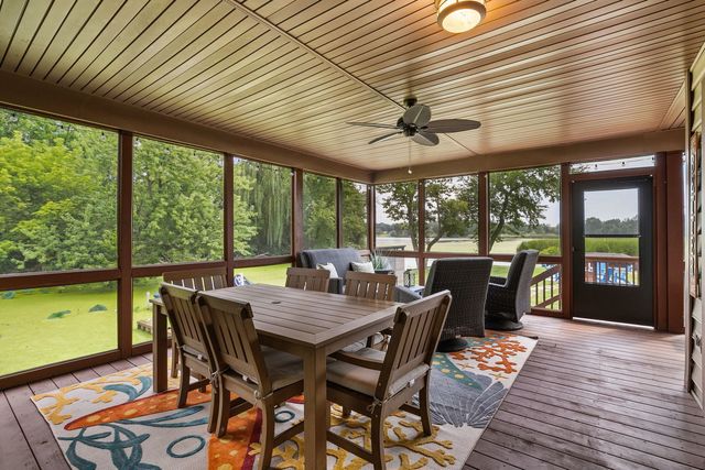 25138 W Lake Avenue, Ingleside, IL 60041