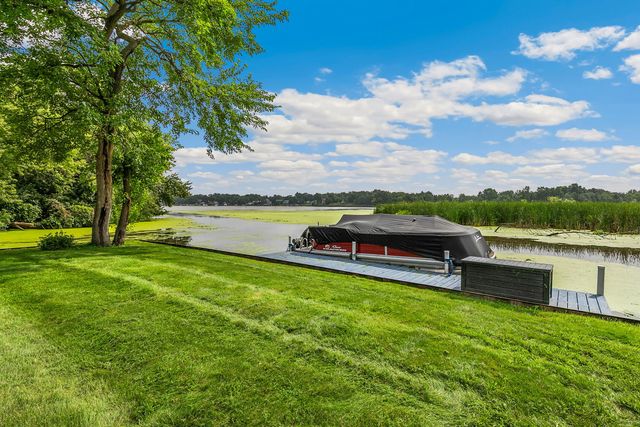 25138 W Lake Avenue, Ingleside, IL 60041