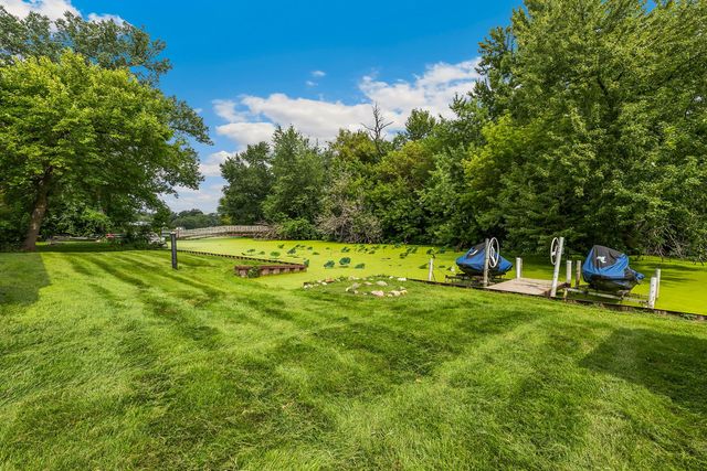 25138 W Lake Avenue, Ingleside, IL 60041