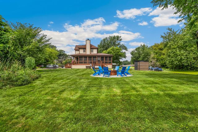 25138 W Lake Avenue, Ingleside, IL 60041