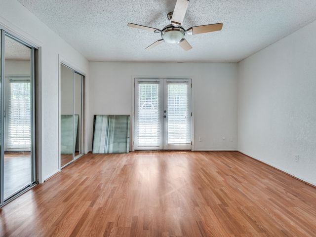 3836 Diamond Loch E, North Richland Hills, TX 76180