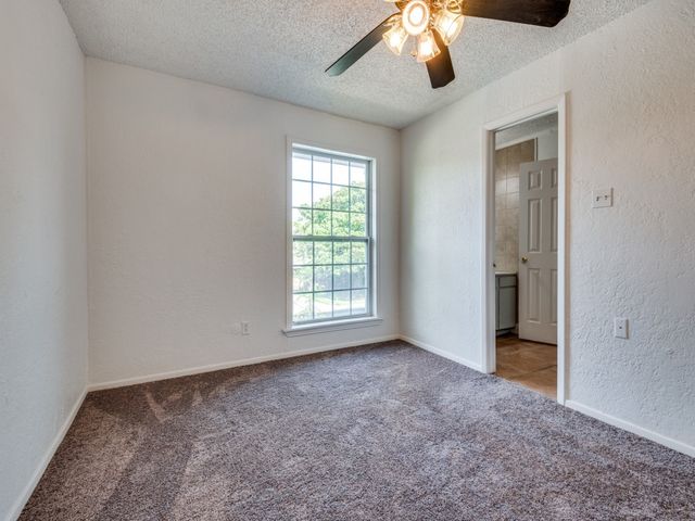 3836 Diamond Loch E, North Richland Hills, TX 76180