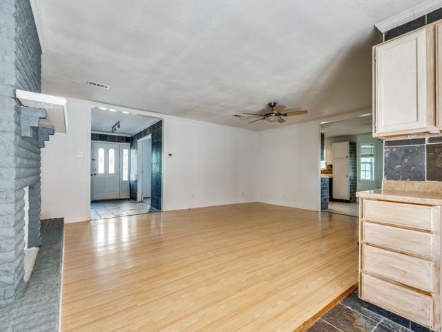 3836 Diamond Loch E, North Richland Hills, TX 76180