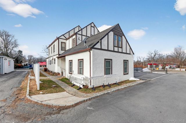 2002 E Main Street, Mohegan Lake, NY 10547