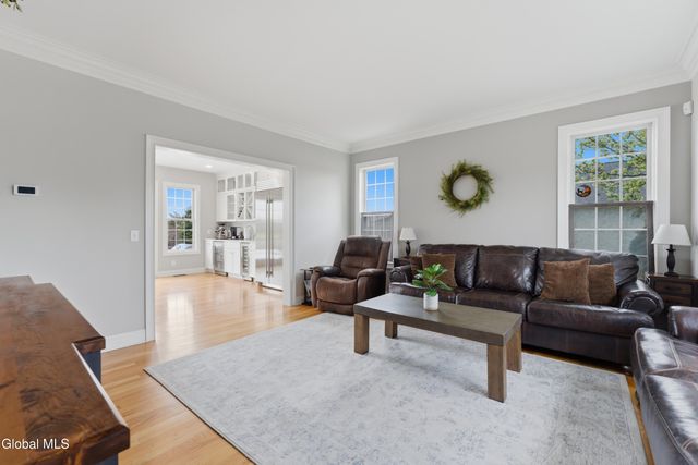 22 Grandview Drive, Queensbury, NY 12804