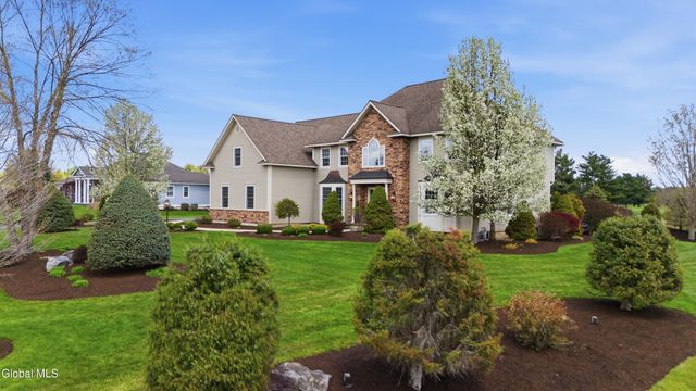 22 Grandview Drive, Queensbury, NY 12804
