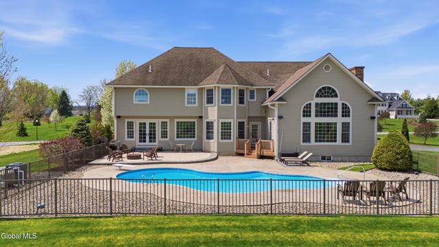 22 Grandview Drive, Queensbury, NY 12804