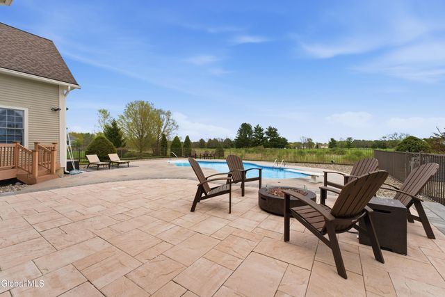 22 Grandview Drive, Queensbury, NY 12804
