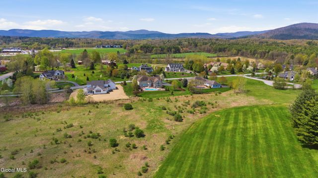22 Grandview Drive, Queensbury, NY 12804