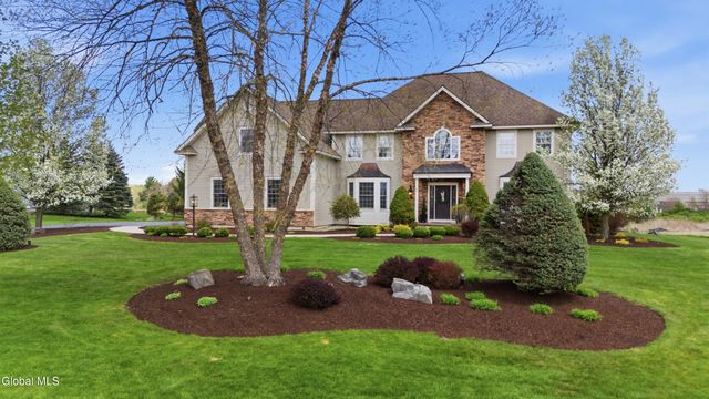 22 Grandview Drive, Queensbury, NY 12804
