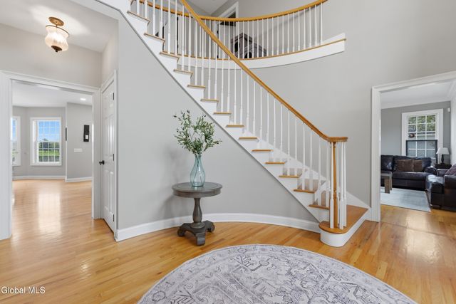 22 Grandview Drive, Queensbury, NY 12804