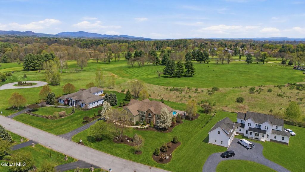 22 Grandview Drive, Queensbury, NY 12804