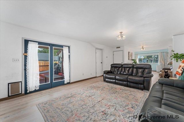 2406 E 11TH ST, Cheyenne, WY 82001