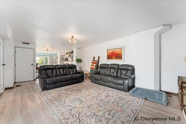 2406 E 11TH ST, Cheyenne, WY 82001