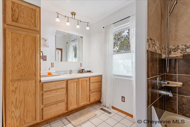 2406 E 11TH ST, Cheyenne, WY 82001