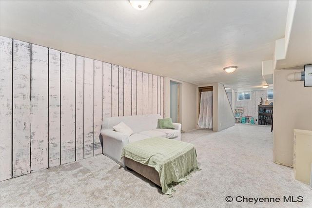2406 E 11TH ST, Cheyenne, WY 82001