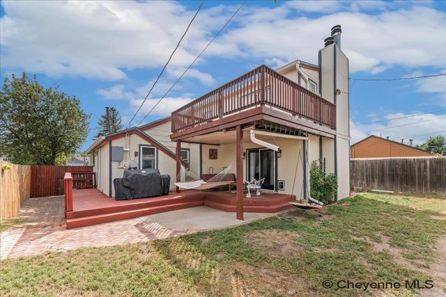 2406 E 11TH ST, Cheyenne, WY 82001