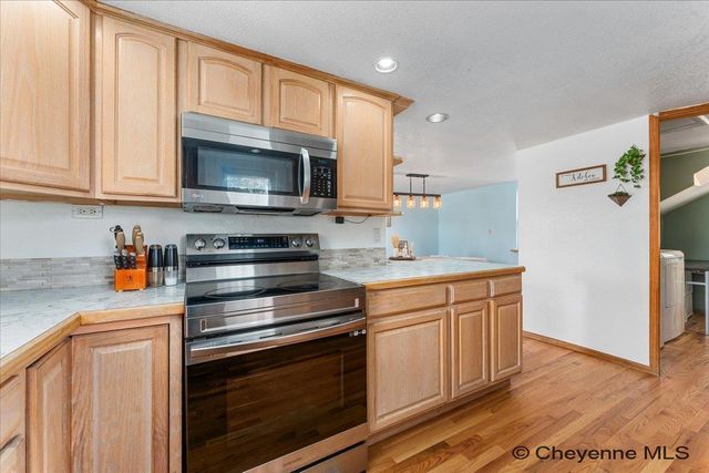 2406 E 11TH ST, Cheyenne, WY 82001