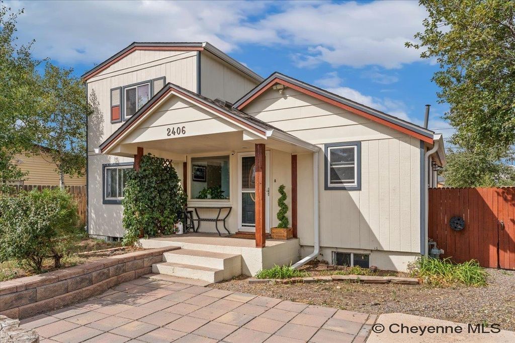 2406 E 11TH ST, Cheyenne, WY 82001
