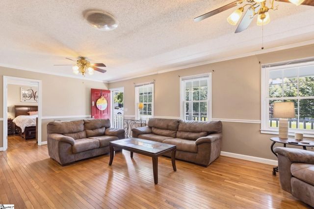 206 Cox Ridge Court, Travelers Rest, SC 29690