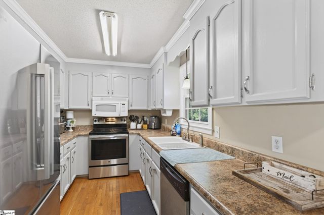 206 Cox Ridge Court, Travelers Rest, SC 29690
