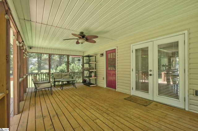 206 Cox Ridge Court, Travelers Rest, SC 29690