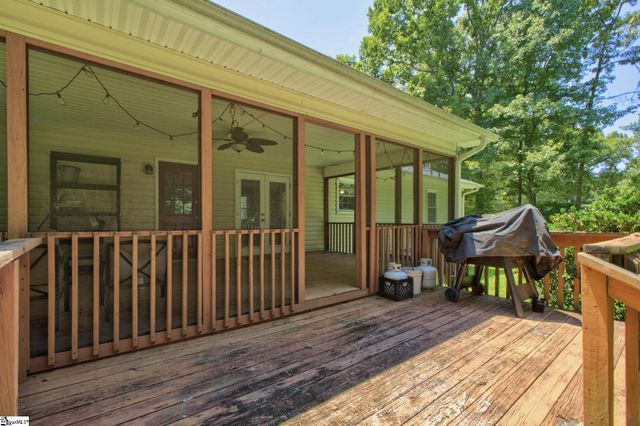206 Cox Ridge Court, Travelers Rest, SC 29690