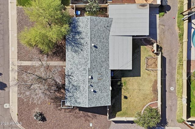 940 E Berridge Lane, Phoenix, AZ 85014