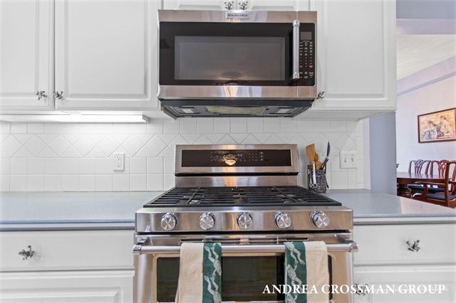 1013 Pebble Stone Court, Holland, MI 49424