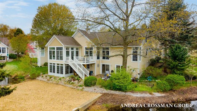 1013 Pebble Stone Court, Holland, MI 49424