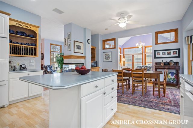 1013 Pebble Stone Court, Holland, MI 49424