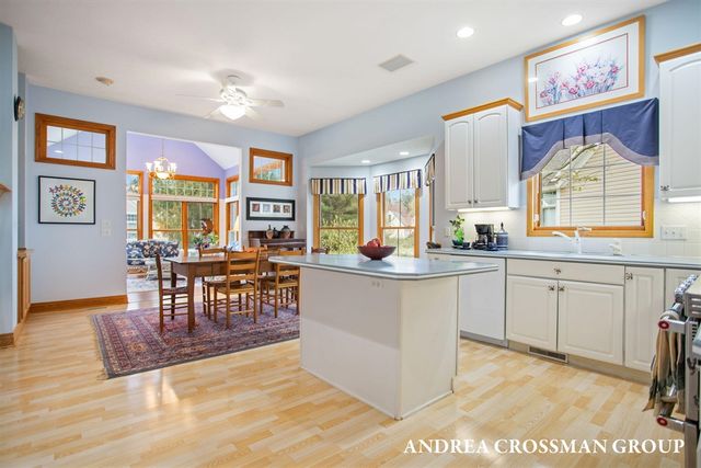 1013 Pebble Stone Court, Holland, MI 49424