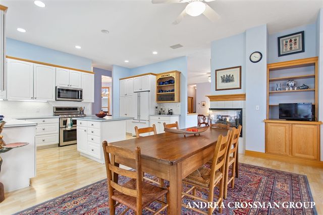 1013 Pebble Stone Court, Holland, MI 49424