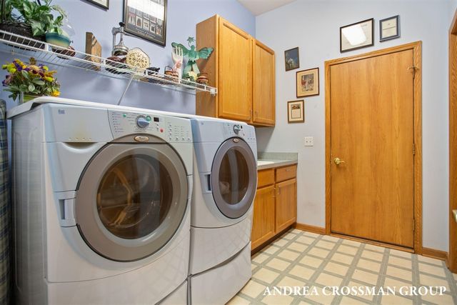 1013 Pebble Stone Court, Holland, MI 49424