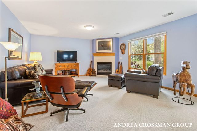 1013 Pebble Stone Court, Holland, MI 49424