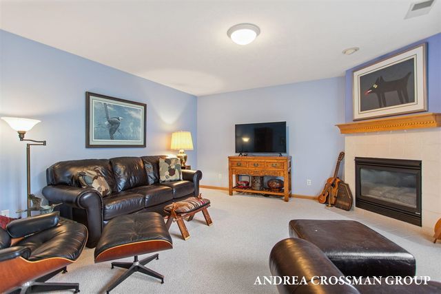 1013 Pebble Stone Court, Holland, MI 49424