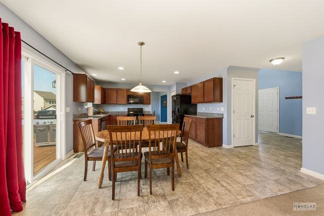 1811 Flagstone Street, Joliet, IL 60431