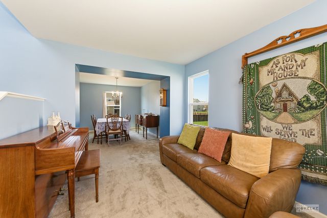 1811 Flagstone Street, Joliet, IL 60431