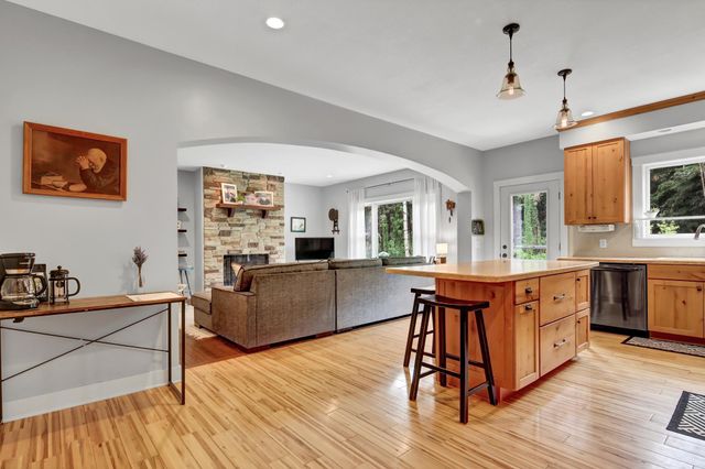 35853 Whispering Pine Way, Lake City, MN 55041