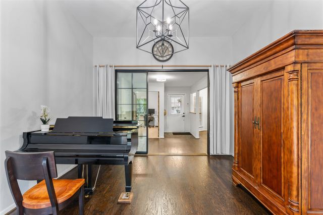 99 S Village Knoll Circle, The Woodlands, TX 77381