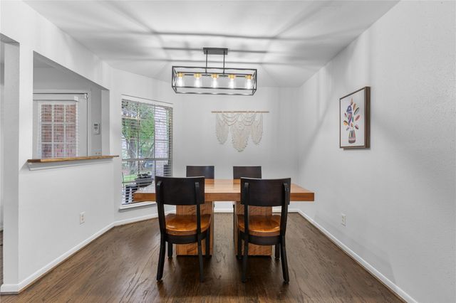 99 S Village Knoll Circle, The Woodlands, TX 77381